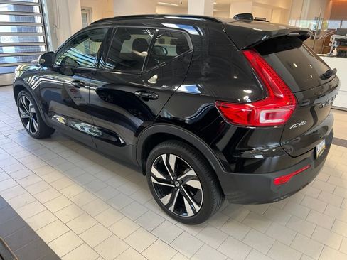 Used 2024 Volvo XC40 B5 Plus w/ Climate Package AWD/4WD image 11