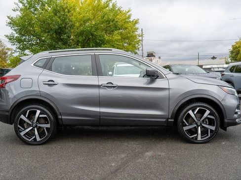 Used 2022 Nissan Rogue Sport SL w/ Premium Package image 5