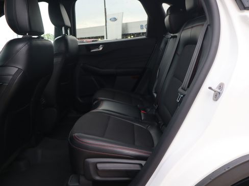 Used 2025 Ford Escape ST-Line Select w/ Tech Pack #2 AWD/4WD image 10
