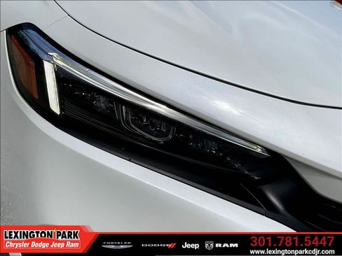 Used 2022 Honda Civic EX image 30