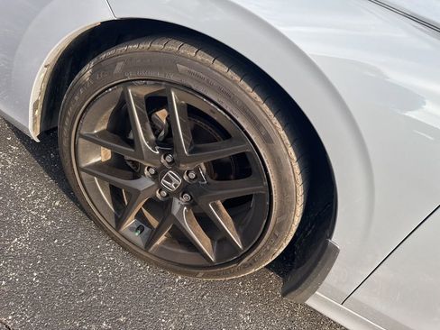 Used 2024 Honda Civic Sport image 12