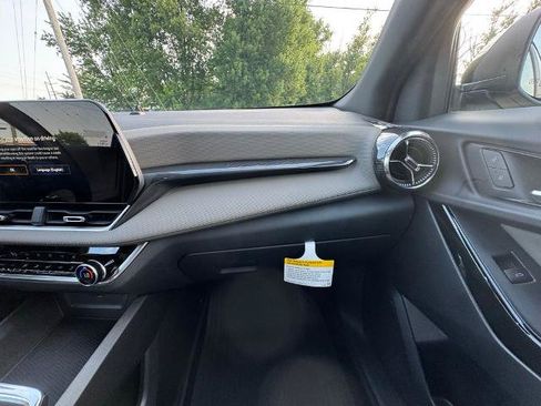 New 2026 Chevrolet Equinox LT w/ Convenience Package II AWD/4WD image 55
