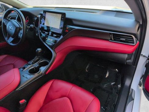 Used 2022 Toyota Camry XSE image 22