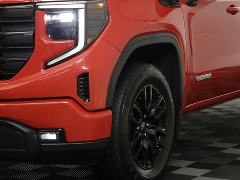 Used 2024 GMC Sierra 1500 Elevation AWD/4WD image 3