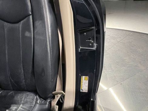 Used 2005 Cadillac XLR image 41