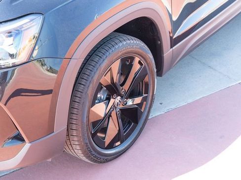 New 2026 Volkswagen Taos SE FWD image 12