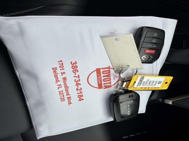 Certified 2025 Toyota Camry SE FWD image 32