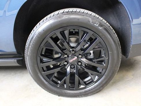Used 2026 GMC Yukon XL Denali w/ Sun & Power Step Package AWD/4WD image 58