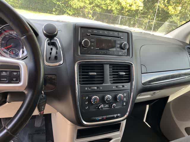 Certified 2016 Dodge Grand Caravan SE w/ Quick Order Package 29E SE FWD image 15