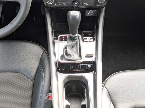 Certified 2024 Jeep Compass Latitude AWD/4WD image 17
