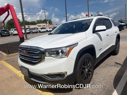 Used 2018 GMC Acadia SLT image 2
