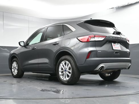 Used 2022 Ford Escape SE w/ Convenience Package image 29