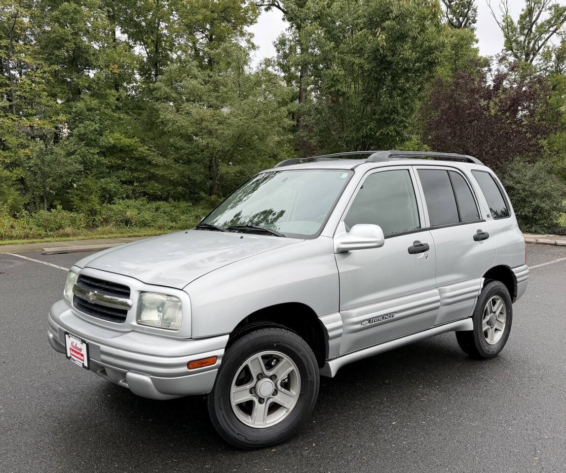 Used 2004 Chevrolet Tracker LT AWD/4WD image 1