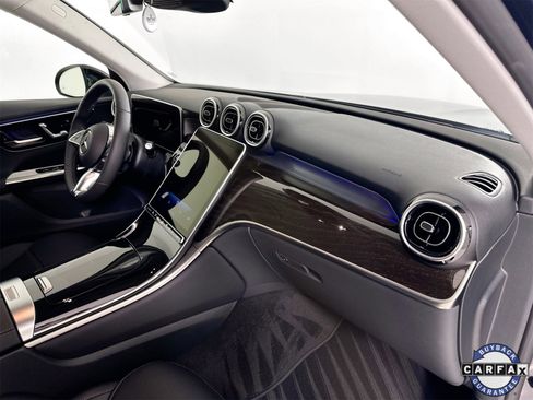 Used 2025 Mercedes-Benz GLC 350e 4MATIC image 31