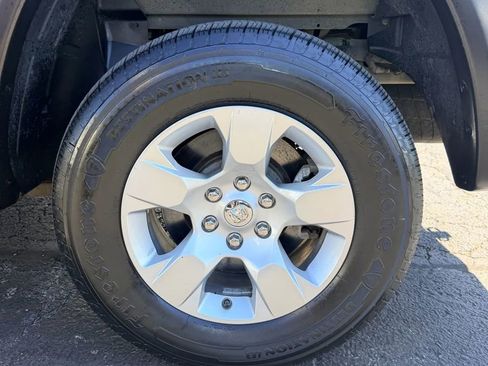 Used 2021 RAM 1500 Big Horn AWD/4WD image 17