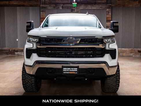 Used 2023 Chevrolet Silverado 1500 LT w/ Z71 Off-Road Package image 4