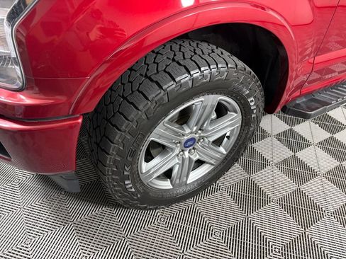 Used 2019 Ford F150 Lariat image 9