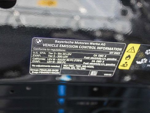 Used 2023 BMW 330e w/ M Sport Package image 39