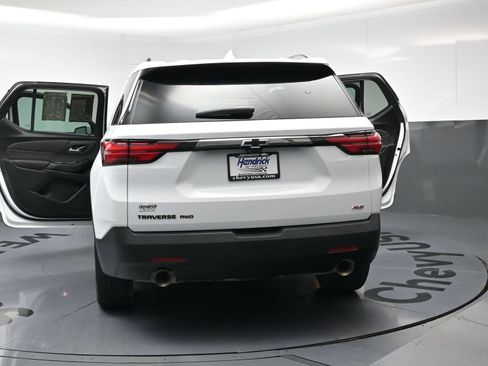 Used 2023 Chevrolet Traverse RS AWD/4WD image 28