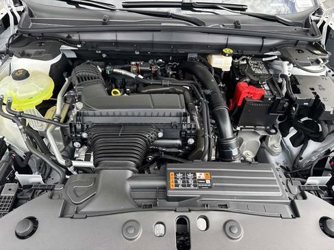 New 2026 Lincoln Nautilus Premier AWD/4WD image 8