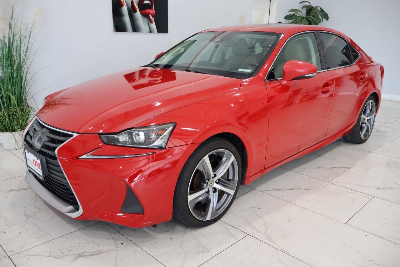 Used 2017 Lexus IS 200t w/ Premium Package RWD image 8