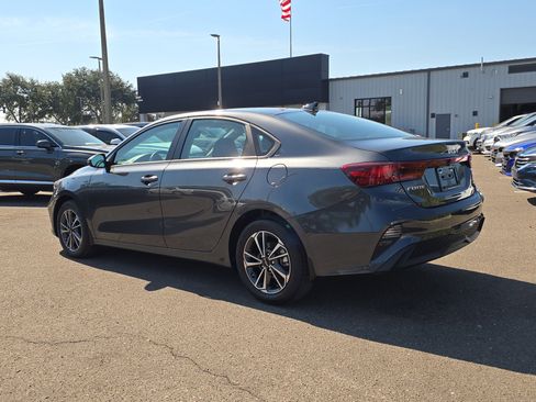 Certified 2024 Kia Forte LXS w/ LXS Technology Package image 6