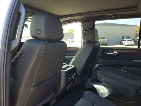 New 2026 GMC Yukon XL Denali w/ Sun & Power Step Package AWD/4WD image 10