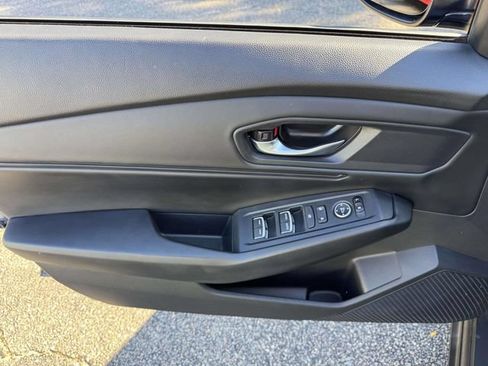 Certified 2023 Honda Accord EX image 15