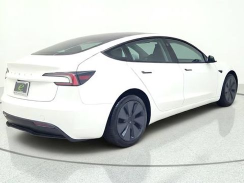 Used 2025 Tesla Model 3 Long Range RWD image 8