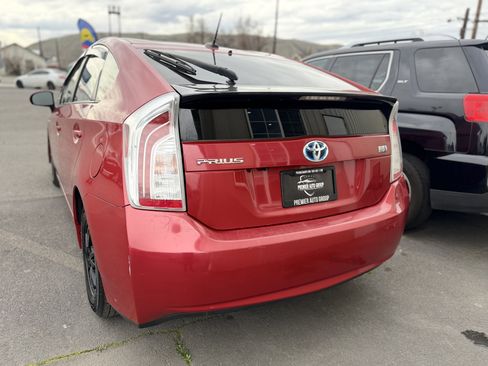Used 2014 Toyota Prius Three image 4