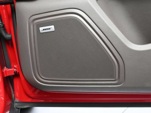 Certified 2022 Porsche Macan S AWD/4WD image 30