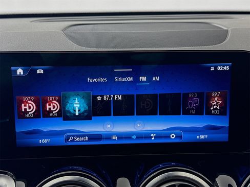 Certified 2025 Mercedes-Benz GLB 250 image 15