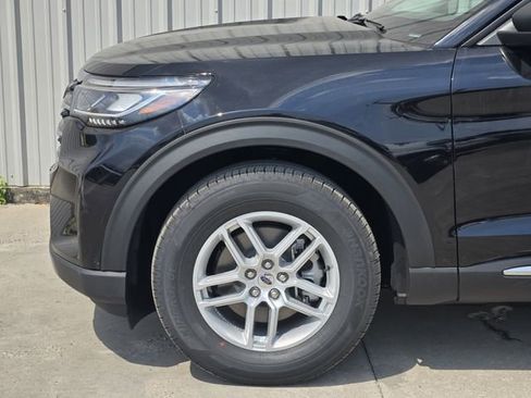 New 2025 Ford Explorer Active w/ Active Comfort Package image 8