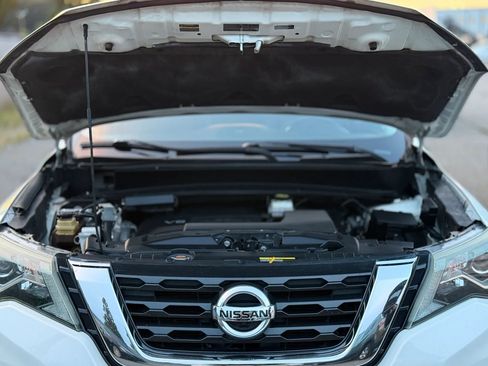 Used 2017 Nissan Pathfinder SL w/ SL Tech Package FWD image 30