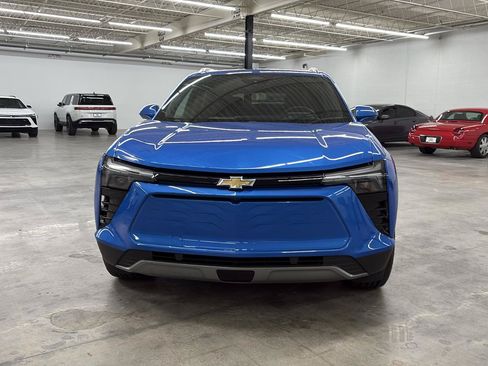 Used 2024 Chevrolet Blazer EV LT AWD/4WD image 3