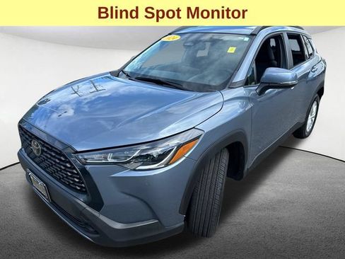 Used 2024 Toyota Corolla Cross LE w/ Moonroof Package AWD/4WD image 5