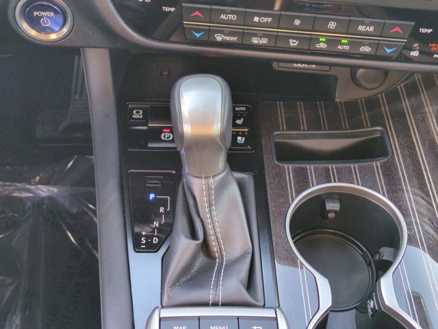 Used 2021 Lexus RX 450hL Luxury w/ Cold Area Package (CT) AWD/4WD image 24