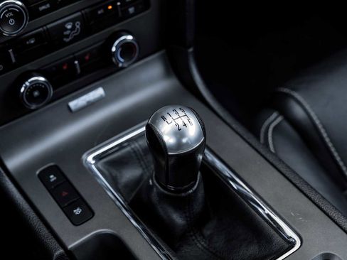 Used 2013 Ford Mustang GT Premium w/ Comfort Pkg image 22