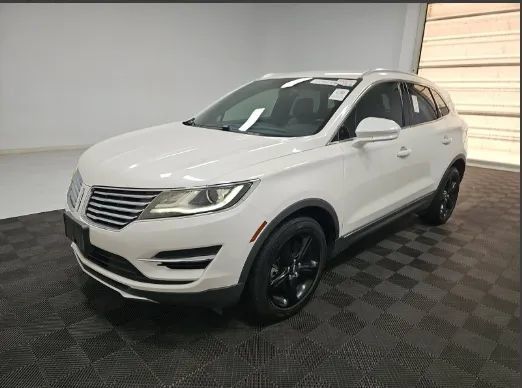 Used 2015 Lincoln MKC AWD image 1