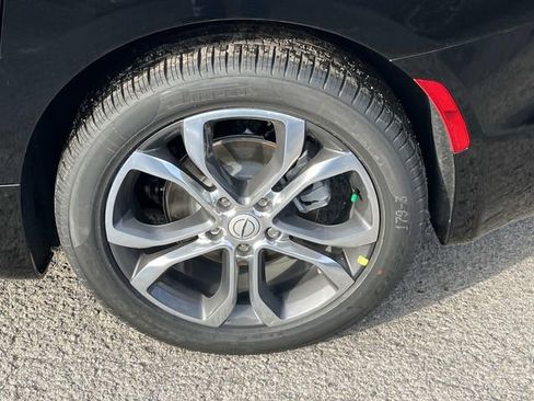 New 2026 Chrysler Pacifica Pinnacle image 11