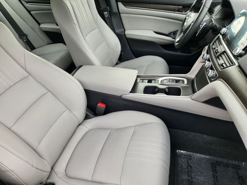 Used 2019 Honda Accord EX-L image 16