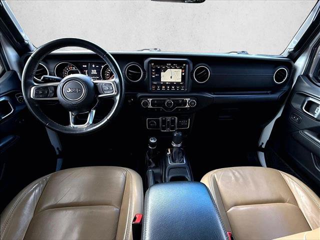 Used 2018 Jeep Wrangler Unlimited Sahara AWD/4WD image 15