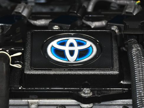 Used 2023 Toyota Corolla SE AWD/4WD image 52