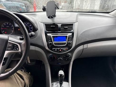 Used 2014 Hyundai Accent SE w/ Option Group 3 image 34