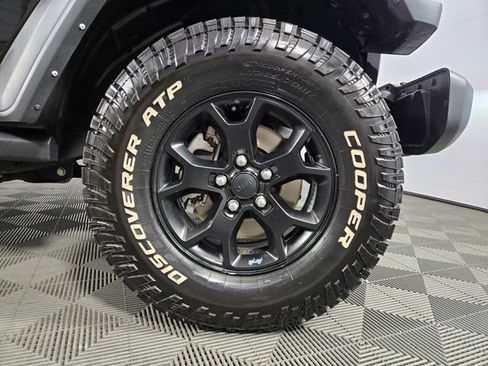 Used 2021 Jeep Wrangler Unlimited Sport AWD/4WD image 12