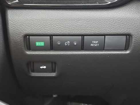 Certified 2025 Nissan Sentra SV w/ SV Premium Package FWD image 27