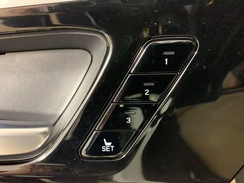 Used 2022 Acura MDX SH-AWD w/ Technology Package image 20