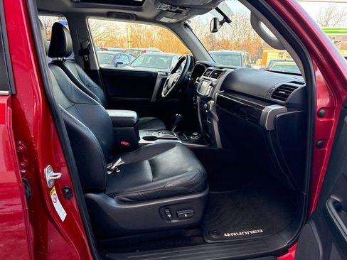 Used 2014 Toyota 4Runner Limited image 17