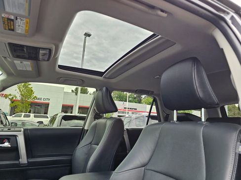 Certified 2022 Toyota 4Runner Limited AWD/4WD image 24