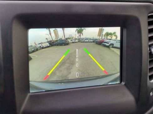 Used 2018 Jeep Compass Latitude w/ Popular Equipment Group image 19